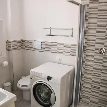 Fidelis 1 Apartment